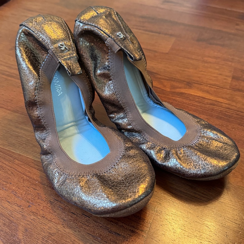 Yosi Samra packable ballet flat bronze copper metallic foldable size 9